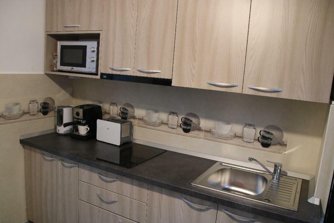 Tania Apartament Oradea Ngoại thất bức ảnh